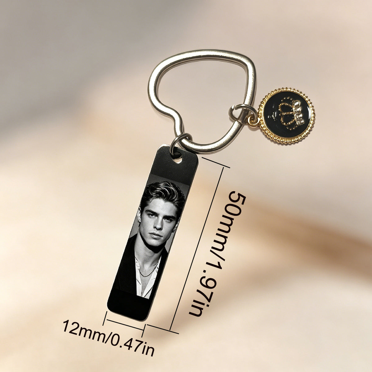 Custom photo personalized key chain【Send pictures and order number to Email】
