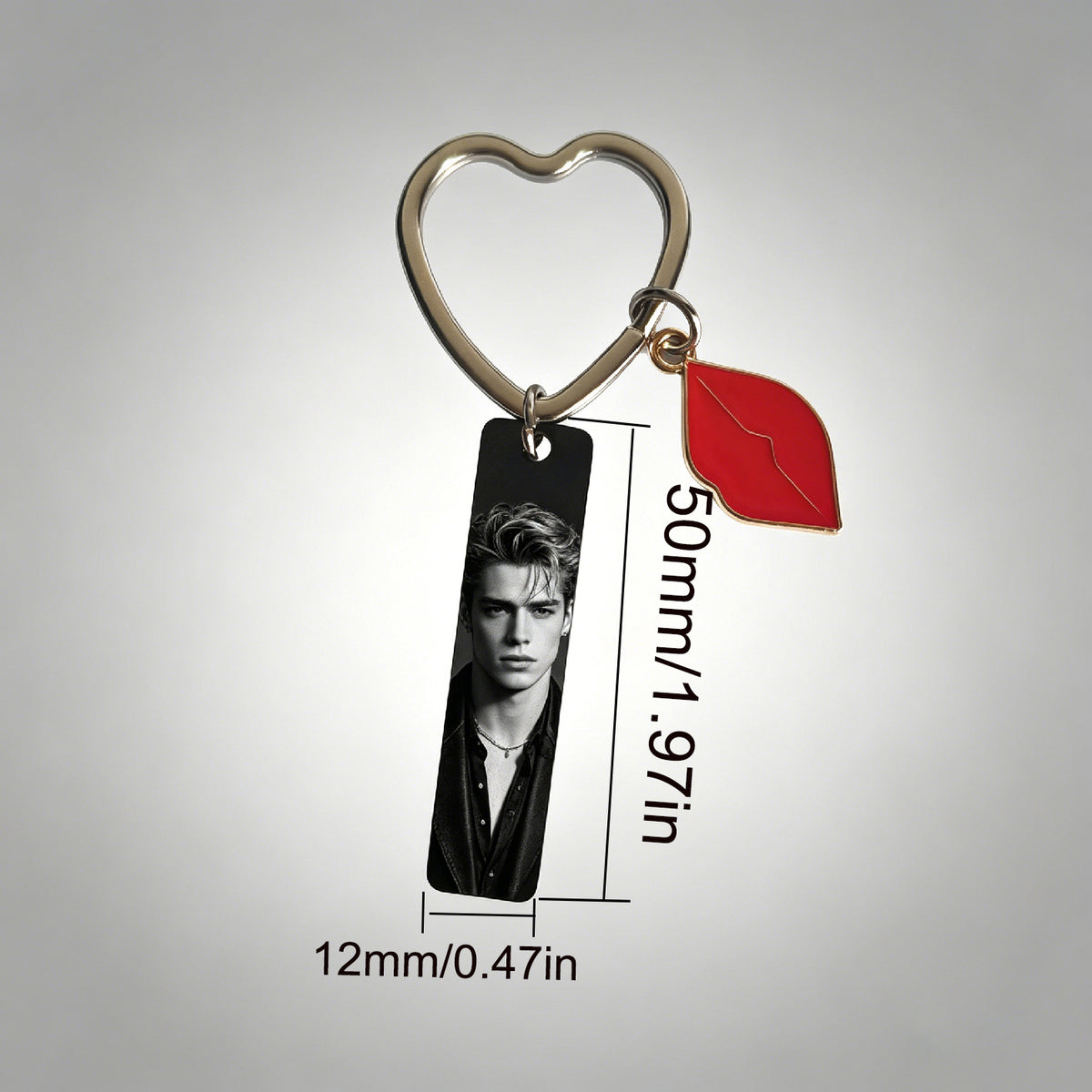 Custom photo personalized key chain【Send pictures and order number to Email】